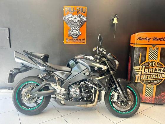 SUZUKI B-KING SUZUKI B-KING